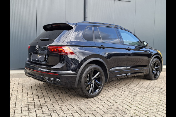 Volkswagen Tiguan 1.5 TSI R-Line Blackstyle * Panoramadak * Stoel/stuurverwarming * Navigatiesysteem
