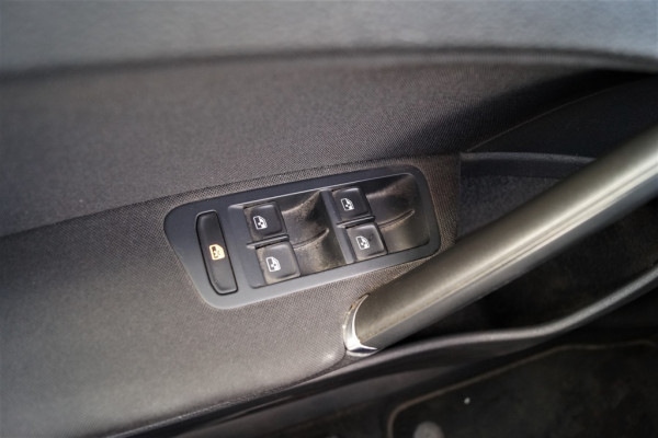 Volkswagen e-Golf 136pk Automaat -SOH83%-NAVI-ACC-LED-ECC-PDC-