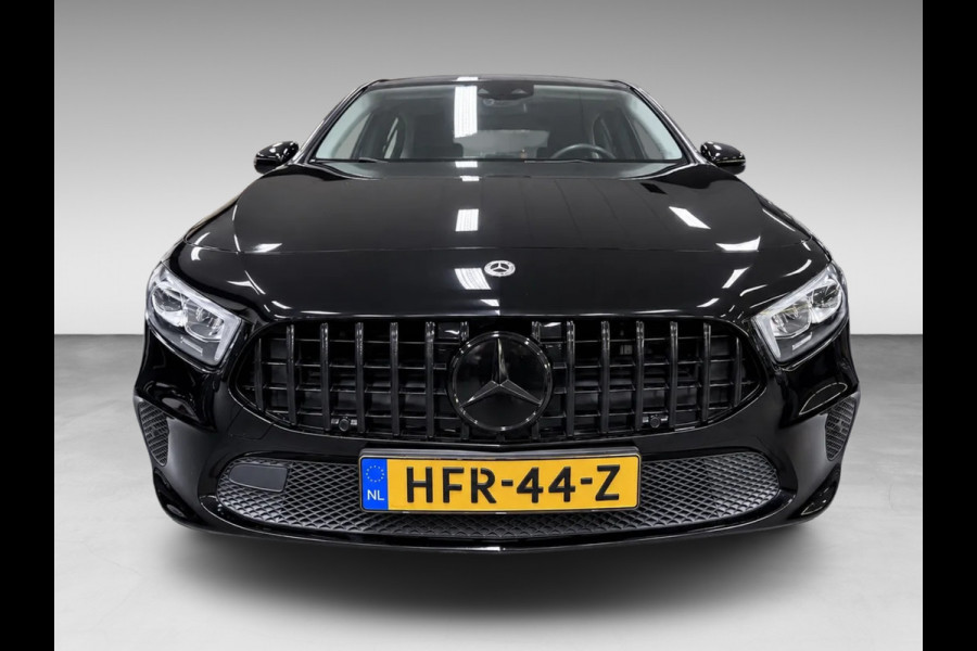Mercedes-Benz A-Klasse 250 e 19''AMG WIDE SCREEN NAVI/V-COCKPIT/DAB/CARPLAY/LED/STOEL-M//