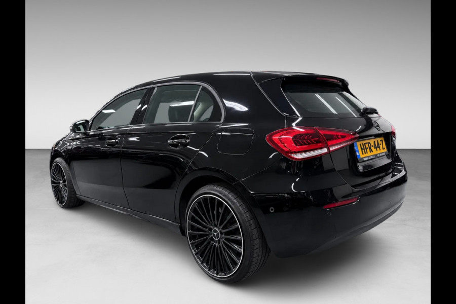 Mercedes-Benz A-Klasse 250 e 19''AMG WIDE SCREEN NAVI/V-COCKPIT/DAB/CARPLAY/LED/STOEL-M//