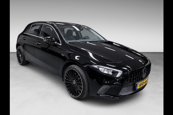 Mercedes-Benz A-Klasse 250 e 19''AMG WIDE SCREEN NAVI/V-COCKPIT/DAB/CARPLAY/LED/STOEL-M//