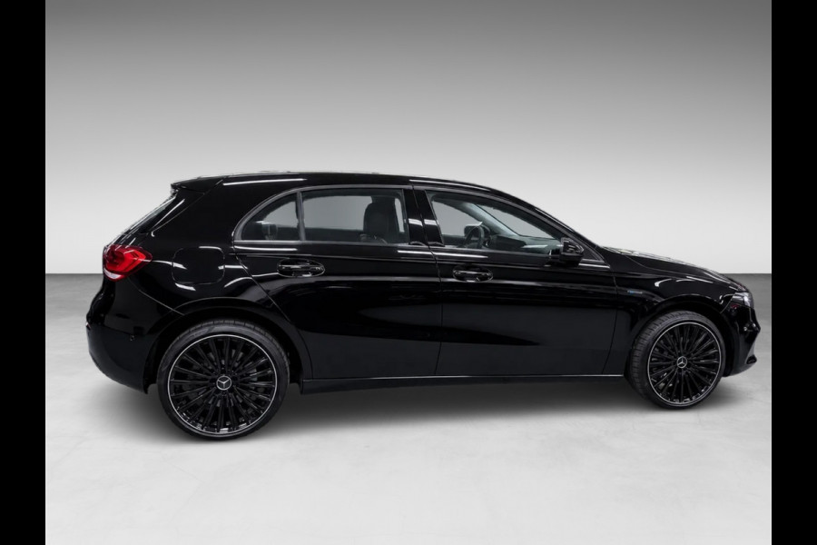 Mercedes-Benz A-Klasse 250 e 19''AMG WIDE SCREEN NAVI/V-COCKPIT/DAB/CARPLAY/LED/STOEL-M//
