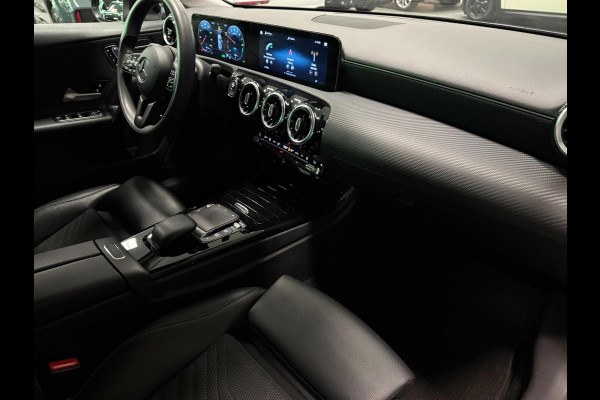 Mercedes-Benz A-Klasse 250 e 19''AMG WIDE SCREEN NAVI/V-COCKPIT/DAB/CARPLAY/LED/STOEL-M//