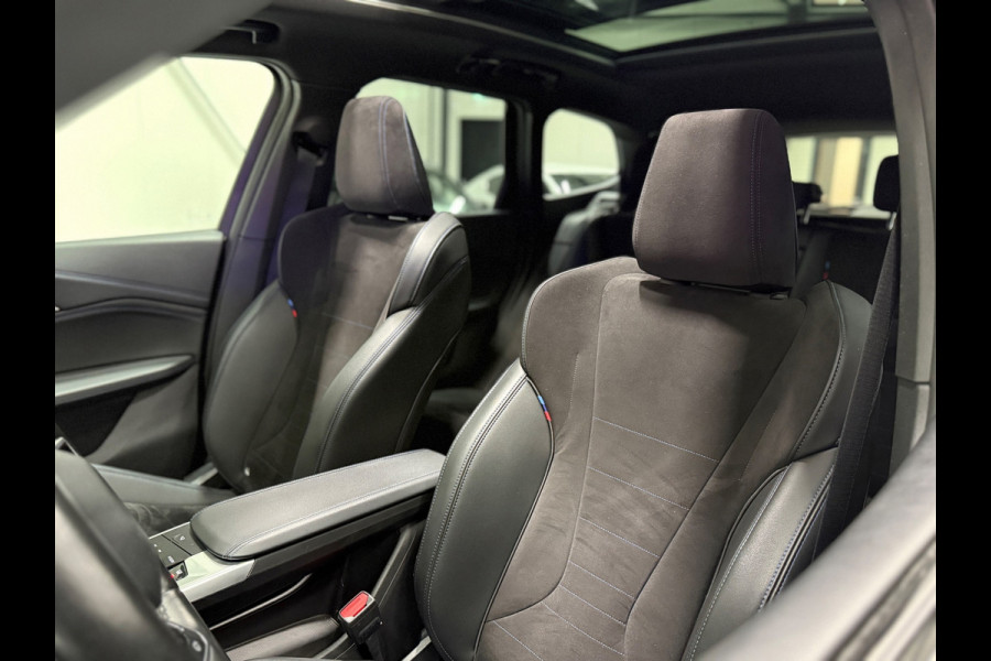 BMW X1 SDrive20i M Sport Pano Sportstoelen ACC Trekhaak Navi LED Camera Carplay