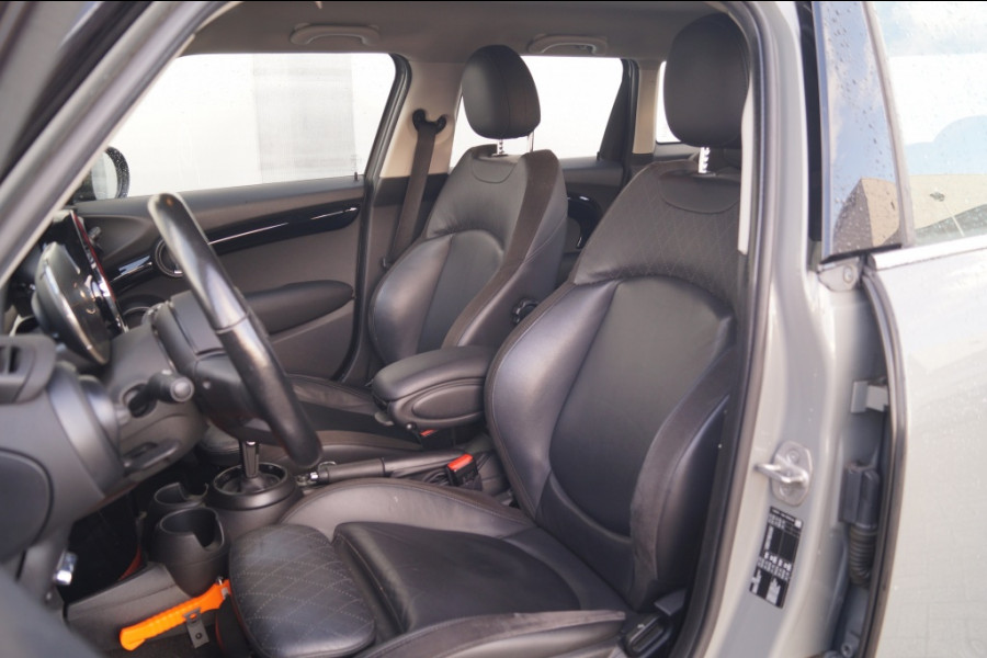 MINI Cooper 5-Deurs 1.5 136pk Automaat Cooper Business Edition -NAVI-ECC-