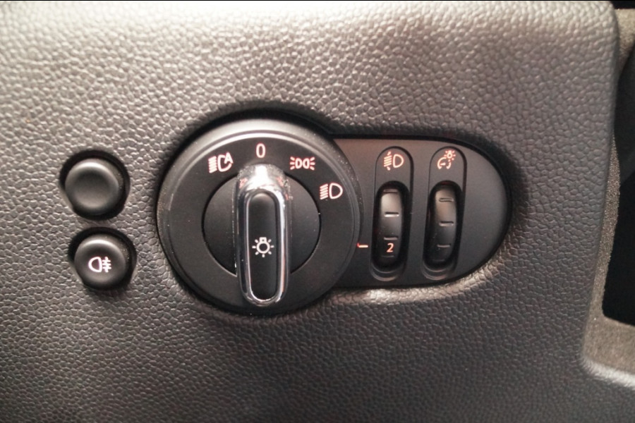 MINI Cooper 5-Deurs 1.5 136pk Automaat Cooper Business Edition -NAVI-ECC-