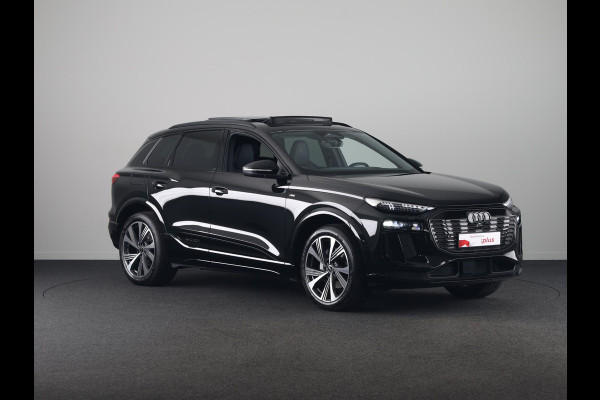 Audi Q6 e-tron S edition performance 100 kWh 306 pk | SOH 99,50% | Verlengde garantie | Navigatie | Warmetepomp | Panoramadak | Trekhaak (wegklapbaar) | Lederen bekleding | B&O Soundsystem | Rondomzicht camera | Head-up display | S-Line |
