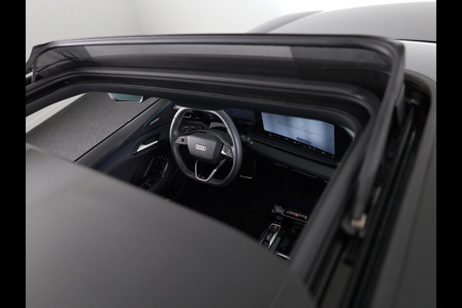 Audi Q6 e-tron S edition performance 100 kWh 306 pk | SOH 99,50% | Verlengde garantie | Navigatie | Warmetepomp | Panoramadak | Trekhaak (wegklapbaar) | Lederen bekleding | B&O Soundsystem | Rondomzicht camera | Head-up display | S-Line |