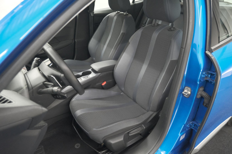 Peugeot 2008 PureTech 130 EAT8 Allure | Camera | Navigatie | Apple Carplay | Parkeersensoren