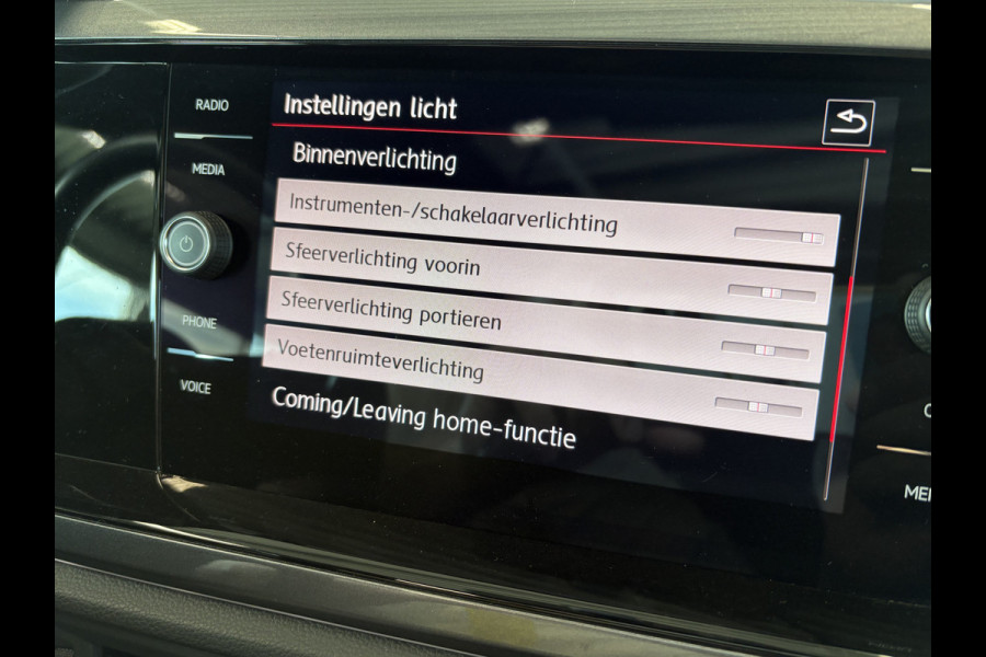 Volkswagen Polo 2.0 TSi 200pk GTi DSG 5-drs. SCHUIFDAK/BEATS/KEYLESS/CAMERA/DODEHOEK/1E EIGENAAR!