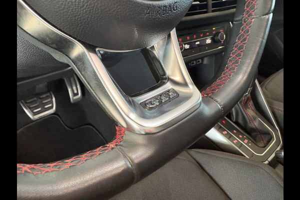 Volkswagen Polo 2.0 TSi 200pk GTi DSG 5-drs. SCHUIFDAK/BEATS/KEYLESS/CAMERA/DODEHOEK/1E EIGENAAR!