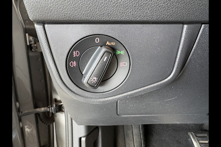 Volkswagen Polo 2.0 TSi 200pk GTi DSG 5-drs. SCHUIFDAK/BEATS/KEYLESS/CAMERA/DODEHOEK/1E EIGENAAR!