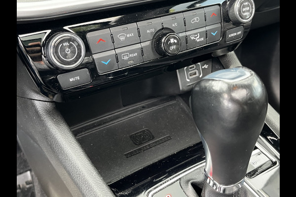 Jeep Compass 1.3T Limited 150pk/110Kw DDCT Automaat | Panodak | Adapt. Cruise | Carplay/Android Auto | Keyless |
