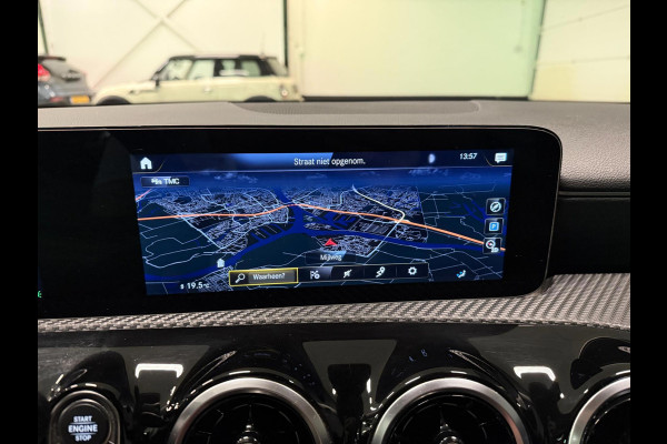 Mercedes-Benz A-Klasse 250 e 19''AMG WIDE SCREEN NAVI/V-COCKPIT/DAB/CARPLAY/LED/STOEL-M//