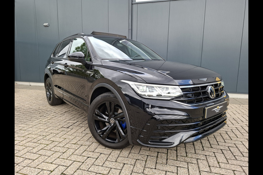 Volkswagen Tiguan 1.5 TSI R-Line Blackstyle * Panoramadak * Stoel/stuurverwarming * Navigatiesysteem
