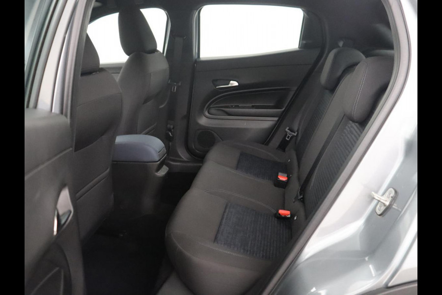 Alfa Romeo junior 1.2 Turbo Hybrid Ibrida | LED | Parkeerhulp | Apple Carplay |