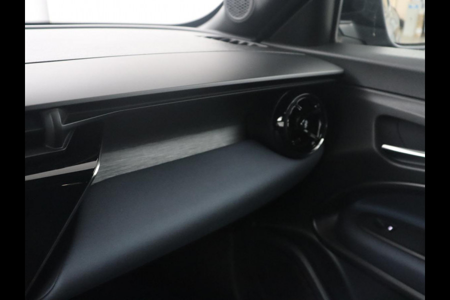 Alfa Romeo junior 1.2 Turbo Hybrid Ibrida | LED | Parkeerhulp | Apple Carplay |