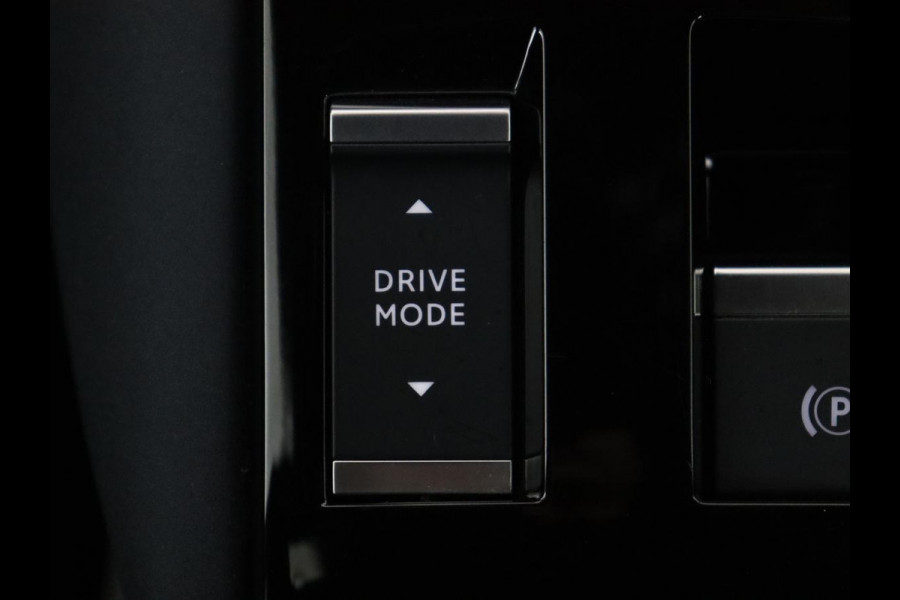 Alfa Romeo junior 1.2 Turbo Hybrid Ibrida | LED | Parkeerhulp | Apple Carplay |