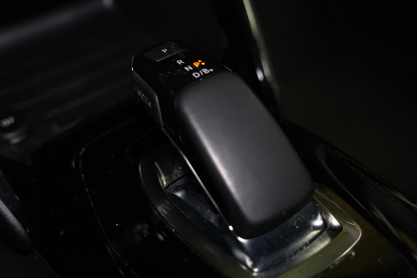Peugeot e-208 EV Blue Lease Allure 50 kWh AVM CARPLAY VIRTUAL KEYLESS CLIMA CAMERA CRUISE PARK ASS BT"21