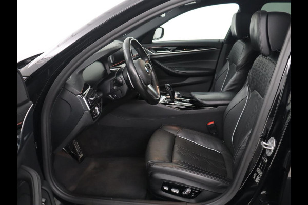 BMW 5 Serie Touring 530i High Executive Edition | M-Pakket | Soelverwarming/ventilatie | Trekhaak | Pano.Dak | Apple Carplay |