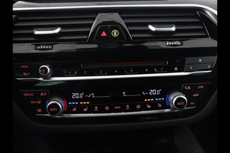 BMW 5 Serie Touring 530i High Executive Edition | M-Pakket | Soelverwarming/ventilatie | Trekhaak | Pano.Dak | Apple Carplay |