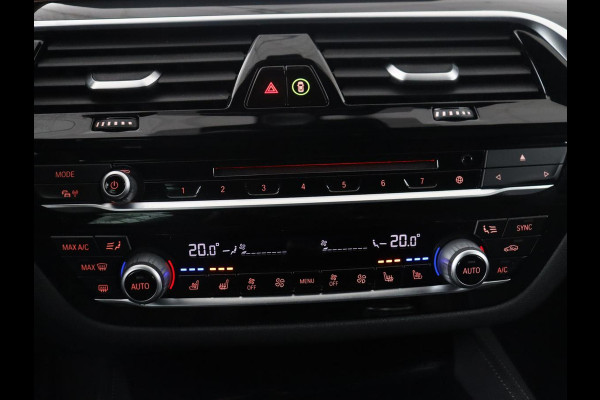BMW 5 Serie Touring 530i High Executive Edition | M-Pakket | Soelverwarming/ventilatie | Trekhaak | Pano.Dak | Apple Carplay |