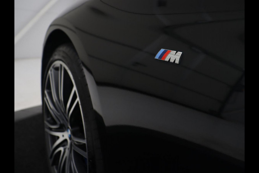 BMW 5 Serie Touring 530i High Executive Edition | M-Pakket | Soelverwarming/ventilatie | Trekhaak | Pano.Dak | Apple Carplay |