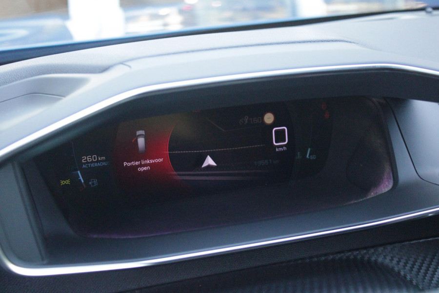 Peugeot 2008 1.2 130PK ALLURE PACK | TREKHAAK AFNEEMBAAR | NAVIGATIE 10" TOUCHSCREEN | APPLE CARPLAY/ANDROID AUTO | ACHTERUITRIJ CAMERA | 3-D INSTRUMENTENPANEEL | CLIMATE CONTROL | CRUISE CONTROL | KEYLESS ENTRY / START | 17" LICHTMETALEN VELGEN |