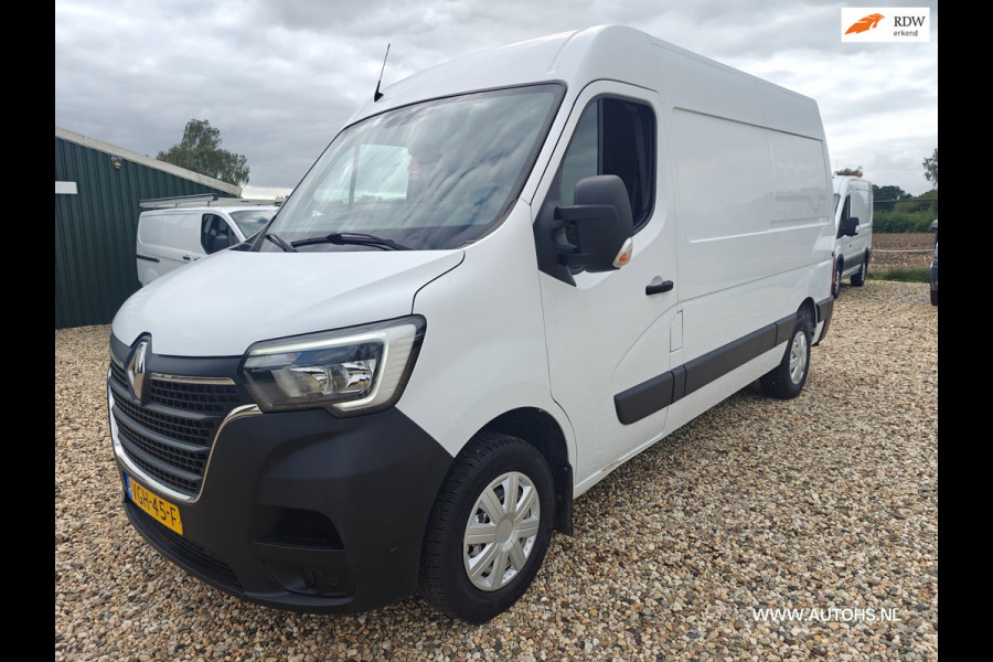 Renault Master T35 2.3 dCi 135 L2H2 ,+ werkplaats inrichting , Euro 6 , 1e Eig , 140 PK , Apk 8- 2027 , Camera , leuke bus.