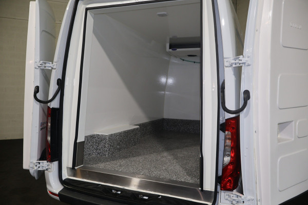 Mercedes-Benz Sprinter 319 CDI L2 H2 Koelwagen Dag en Nacht 3.5T Trekhaak