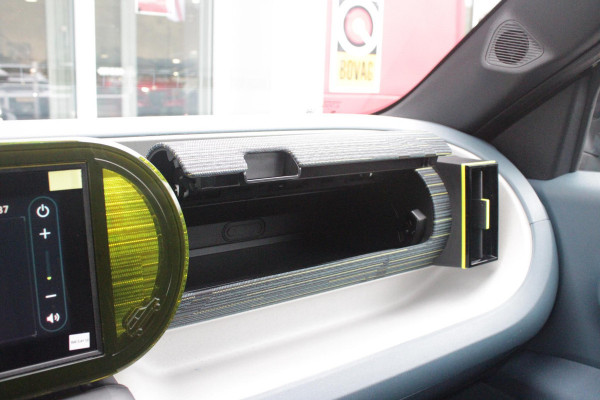 Fiat Grande Panda 1.2 Hybrid 110PK AUTOMAAT ICON | PACK STYLE: 16" LICHTMETALEN VELGEN HOOGGLANS ZWART, DAKRAILS ZWART, EXTRA GETINTE ACHTERRUITEN, IN HOOGTE VERSTELBARE PASSAGIERSSTOEL, MIDDENARMSTEUN, STYLE VOOR EN ACHTERBUMPER, STYLE DASHBOARD) | CRUISE CONTROL | DAB+ RADIO | APPLE CARPLAY/ANDROID AUTO |