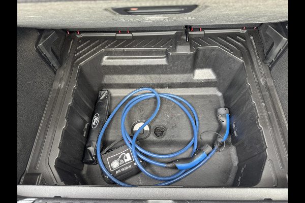 Ford Puma Gen-E Premium 44 kWh 169pk | Driver Assistance Pack | Winterpack | Panoramadak