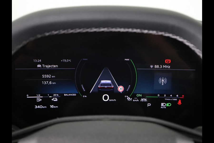 Audi A5 Avant 2.0 e-hybrid quattro S edition Quattro 367pk | Private lease vanaf €1016,- | Lederen bekleding | MMI Bijrijdersscherm | Elektrisch verstelbare voorstoel met geheugen