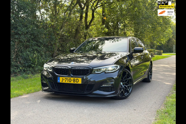 BMW 3 Serie 318i High Executive Edition | M-Pakket + Vol-Leder Nu € 22.975,-!!!