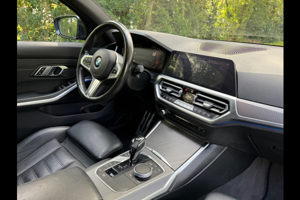 BMW 3 Serie 318i High Executive Edition | M-Pakket + Vol-Leder Nu € 22.975,-!!!