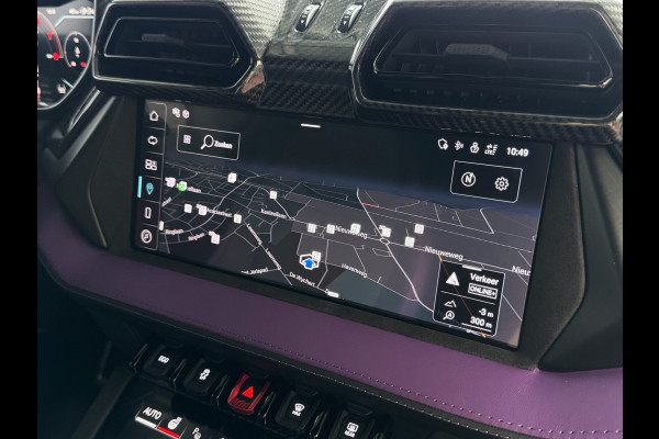 Lamborghini Urus 4.0 V8 SE 800 PK VOL OPTIES/CARBON /AD PERSONAM/ VIOLA MITHRAS/ PANO / MASSAGE phev . Viola Mithras
