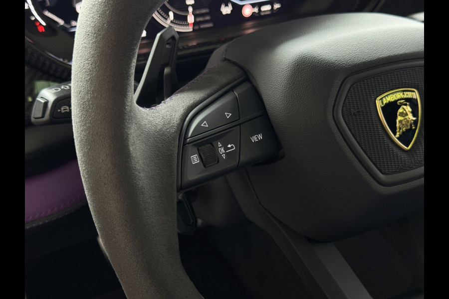 Lamborghini Urus 4.0 V8 SE 800 PK VOL OPTIES/CARBON /AD PERSONAM/ VIOLA MITHRAS/ PANO / MASSAGE phev . Viola Mithras