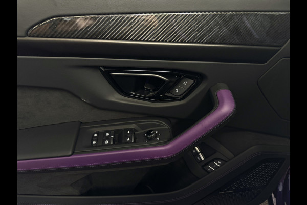 Lamborghini Urus 4.0 V8 SE 800 PK VOL OPTIES/CARBON /AD PERSONAM/ VIOLA MITHRAS/ PANO / MASSAGE phev . Viola Mithras