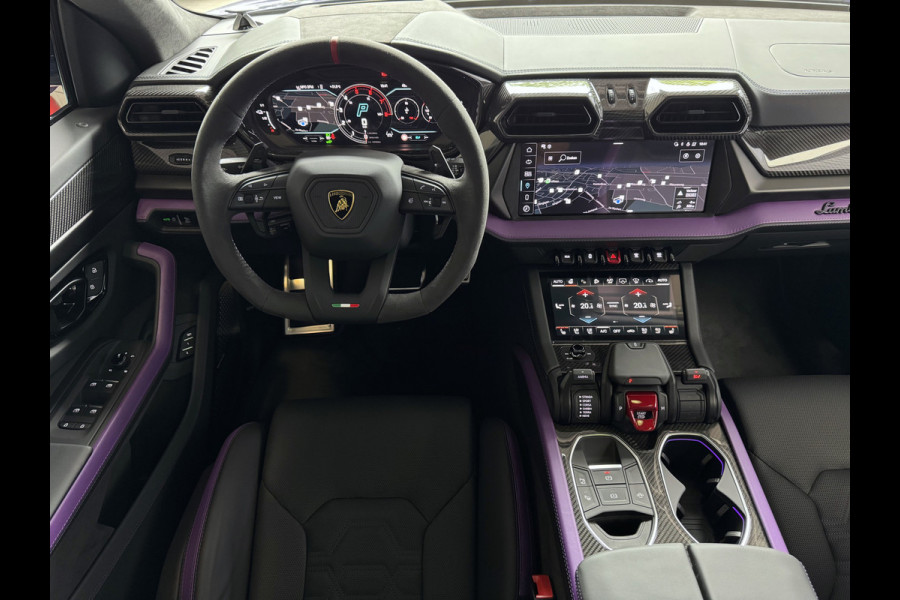 Lamborghini Urus 4.0 V8 SE 800 PK VOL OPTIES/CARBON /AD PERSONAM/ VIOLA MITHRAS/ PANO / MASSAGE phev . Viola Mithras