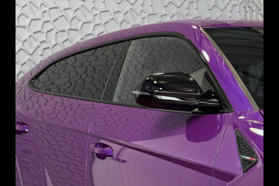 Lamborghini Urus 4.0 V8 SE 800 PK VOL OPTIES/CARBON /AD PERSONAM/ VIOLA MITHRAS/ PANO / MASSAGE phev . Viola Mithras