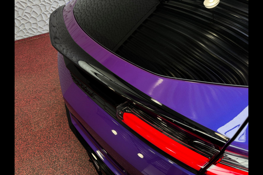 Lamborghini Urus 4.0 V8 SE 800 PK VOL OPTIES/CARBON /AD PERSONAM/ VIOLA MITHRAS/ PANO / MASSAGE phev . Viola Mithras