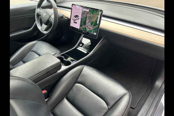 Tesla Model 3 Standard RWD Plus 60 kWh 83,4% SOH 19INCH Rijklaarprijs!