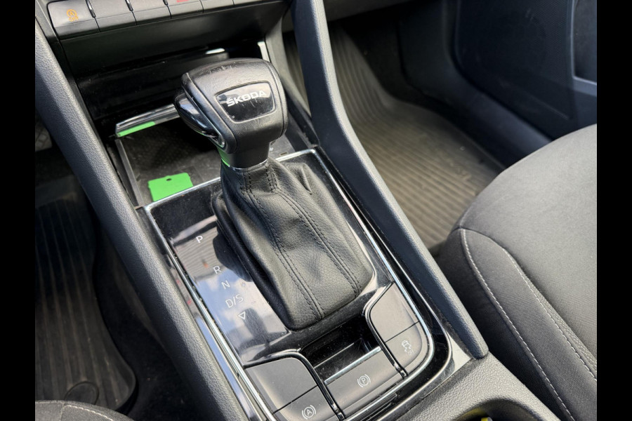 Škoda Karoq 2.0 TDI DSG | Navigatie | Camera | DAB | Lichtmetalen Velgen | Trekhaak |
