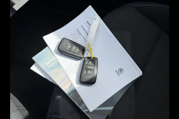 Škoda Karoq 2.0 TDI DSG | Navigatie | Camera | DAB | Lichtmetalen Velgen | Trekhaak |