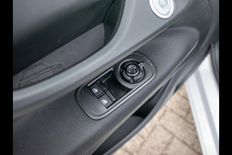 Fiat 500C Hybrid Dolcevita Limited Edition | Cabrio | Clima | Cruise | PDC | Keyless | Apple Carplay