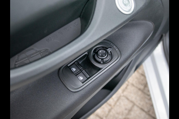 Fiat 500C Hybrid Dolcevita Limited Edition | Cabrio | Clima | Cruise | PDC | Keyless | Apple Carplay