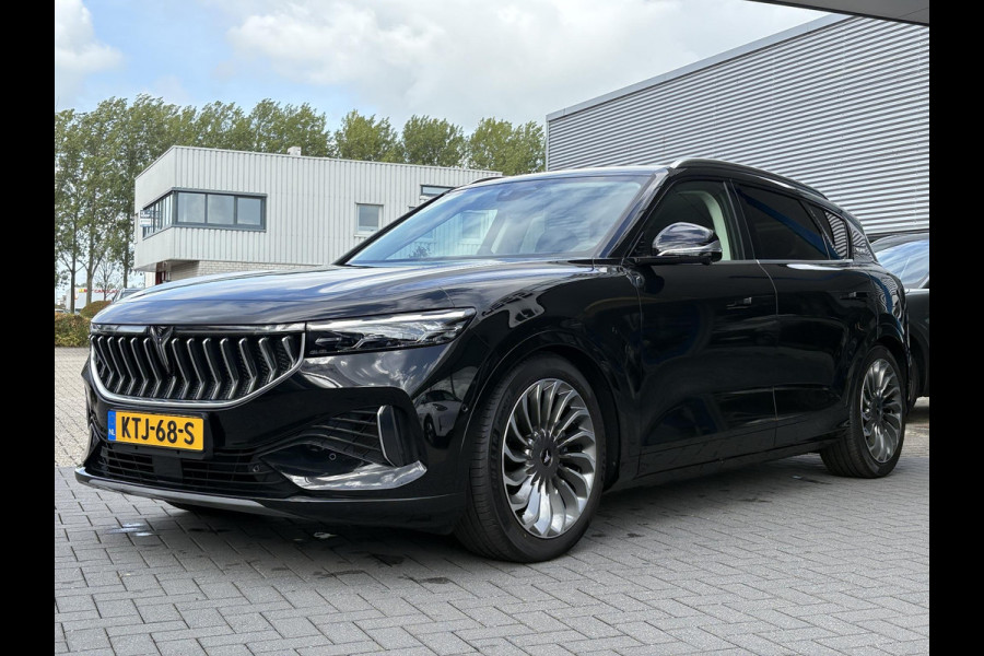 VOYAH Free Flagship 4WD 106 kWh | Panoramadak | Dynaudio Hi-FI | 360° Camera | Luchtvering | Adaptieve Cruise Control | Dodehoekassistent | Elektrisch Verstelbare Stoelen + Massage | Stoelverwarming | Stoelventilatie | Sfeerverlichting |