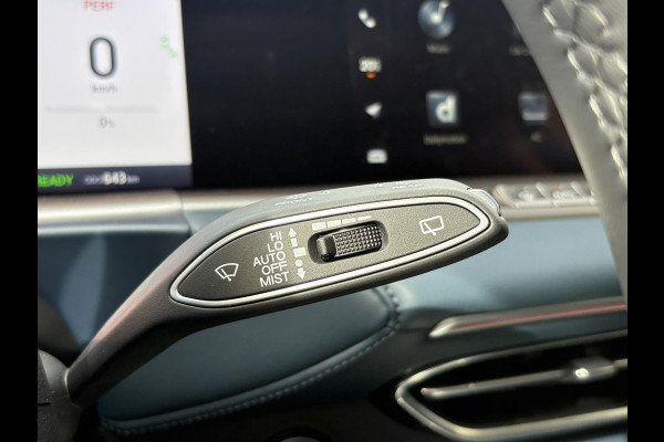 VOYAH Free Flagship 4WD 106 kWh | Panoramadak | Dynaudio Hi-FI | 360° Camera | Luchtvering | Adaptieve Cruise Control | Dodehoekassistent | Elektrisch Verstelbare Stoelen + Massage | Stoelverwarming | Stoelventilatie | Sfeerverlichting |