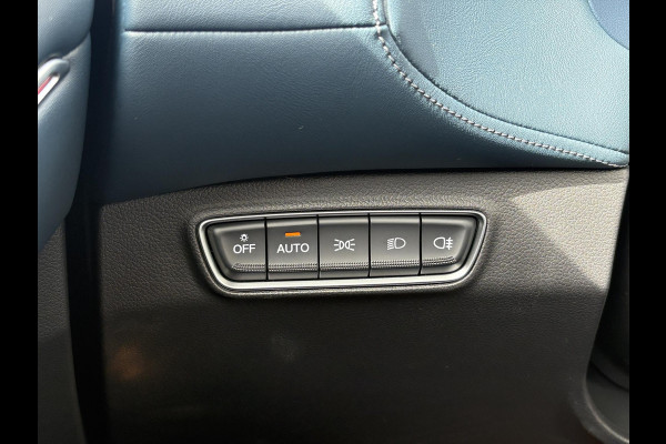 VOYAH Free Flagship 4WD 106 kWh | Panoramadak | Dynaudio Hi-FI | 360° Camera | Luchtvering | Adaptieve Cruise Control | Dodehoekassistent | Elektrisch Verstelbare Stoelen + Massage | Stoelverwarming | Stoelventilatie | Sfeerverlichting |