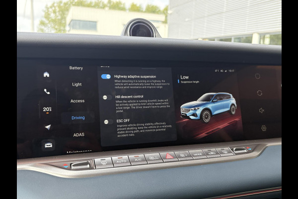 VOYAH Free Flagship 4WD 106 kWh | Panoramadak | Dynaudio Hi-FI | 360° Camera | Luchtvering | Adaptieve Cruise Control | Dodehoekassistent | Elektrisch Verstelbare Stoelen + Massage | Stoelverwarming | Stoelventilatie | Sfeerverlichting |